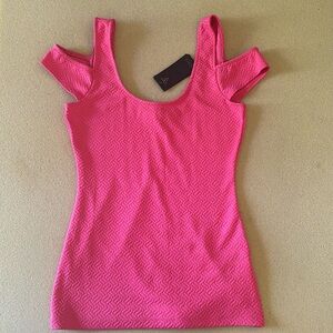 Guess Los Angeles S/S Cold ShoulderTop (NWT - size Small)